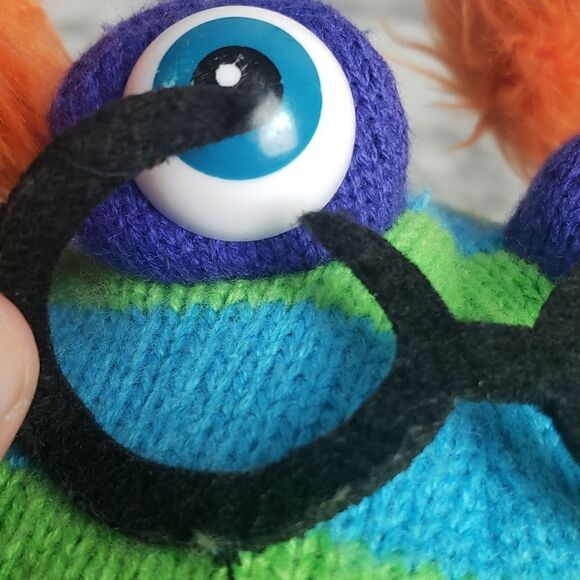 Hand Puppets  - Picture 8 of 13